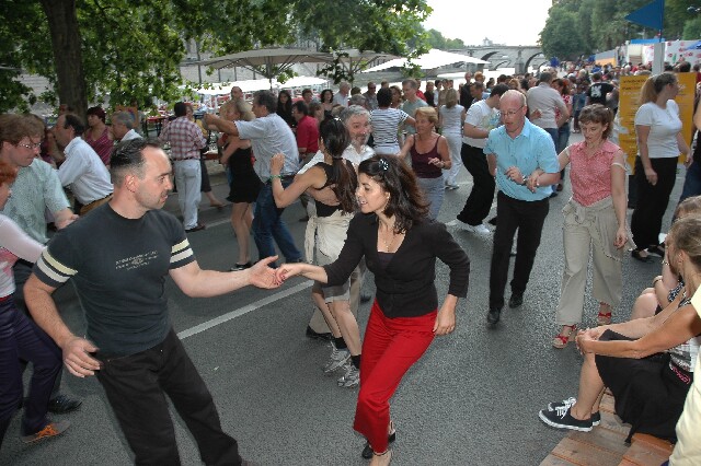 min 2006 08 08 paris plage 139